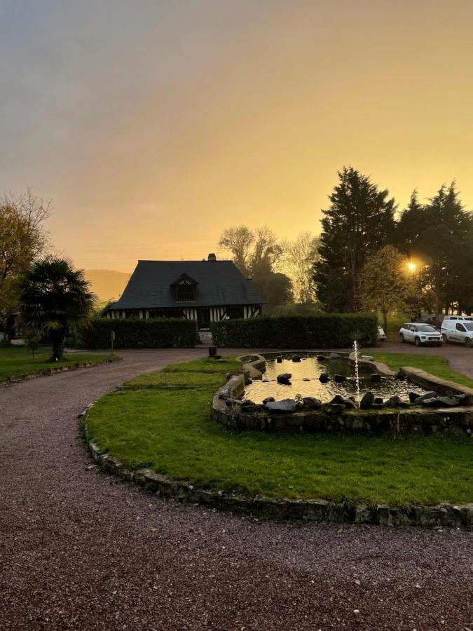 Gites - Domaine De Geffosse Pont-Évêque Екстериор снимка